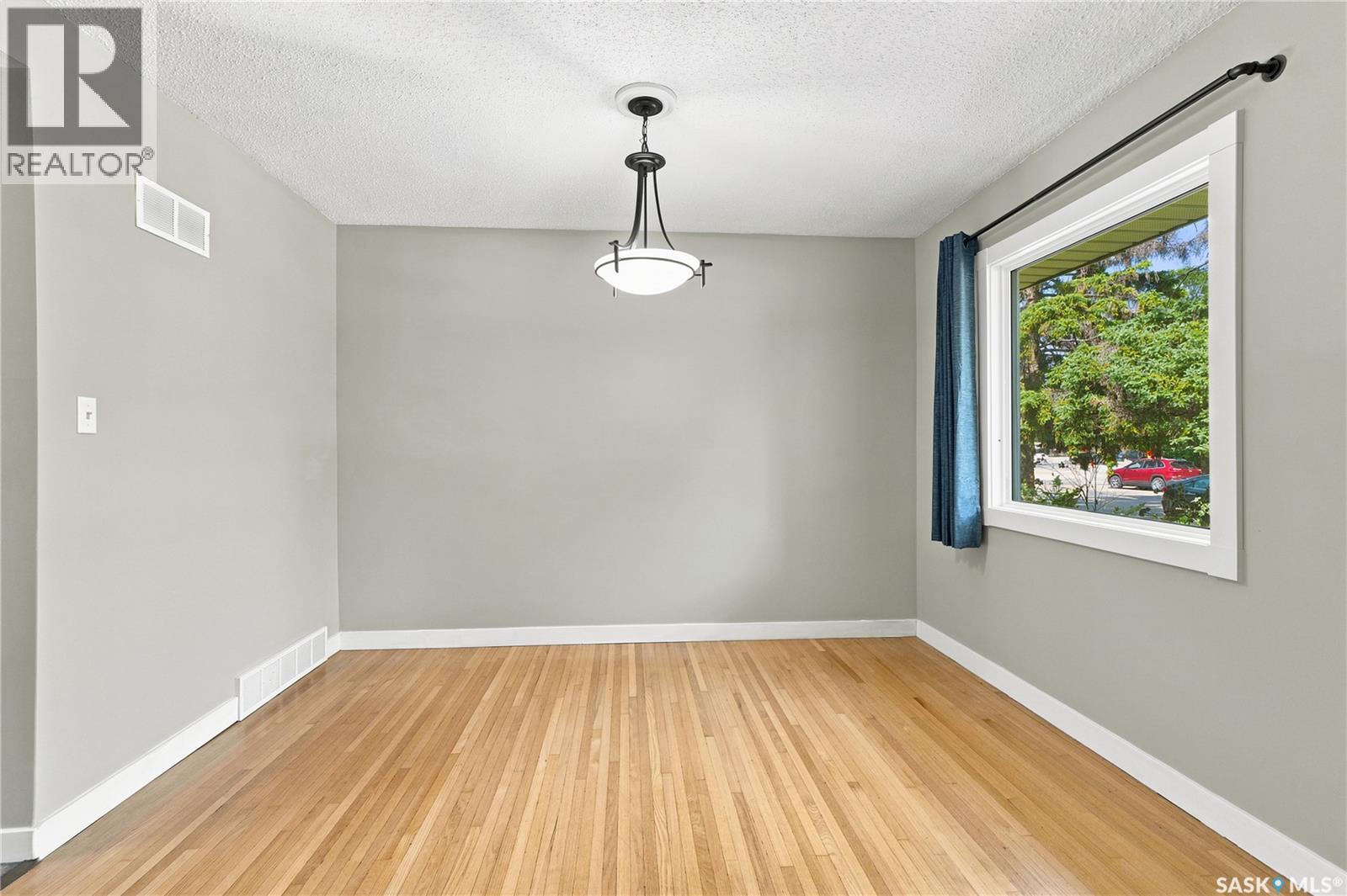 1116 Ewart AVENUE - Image 8