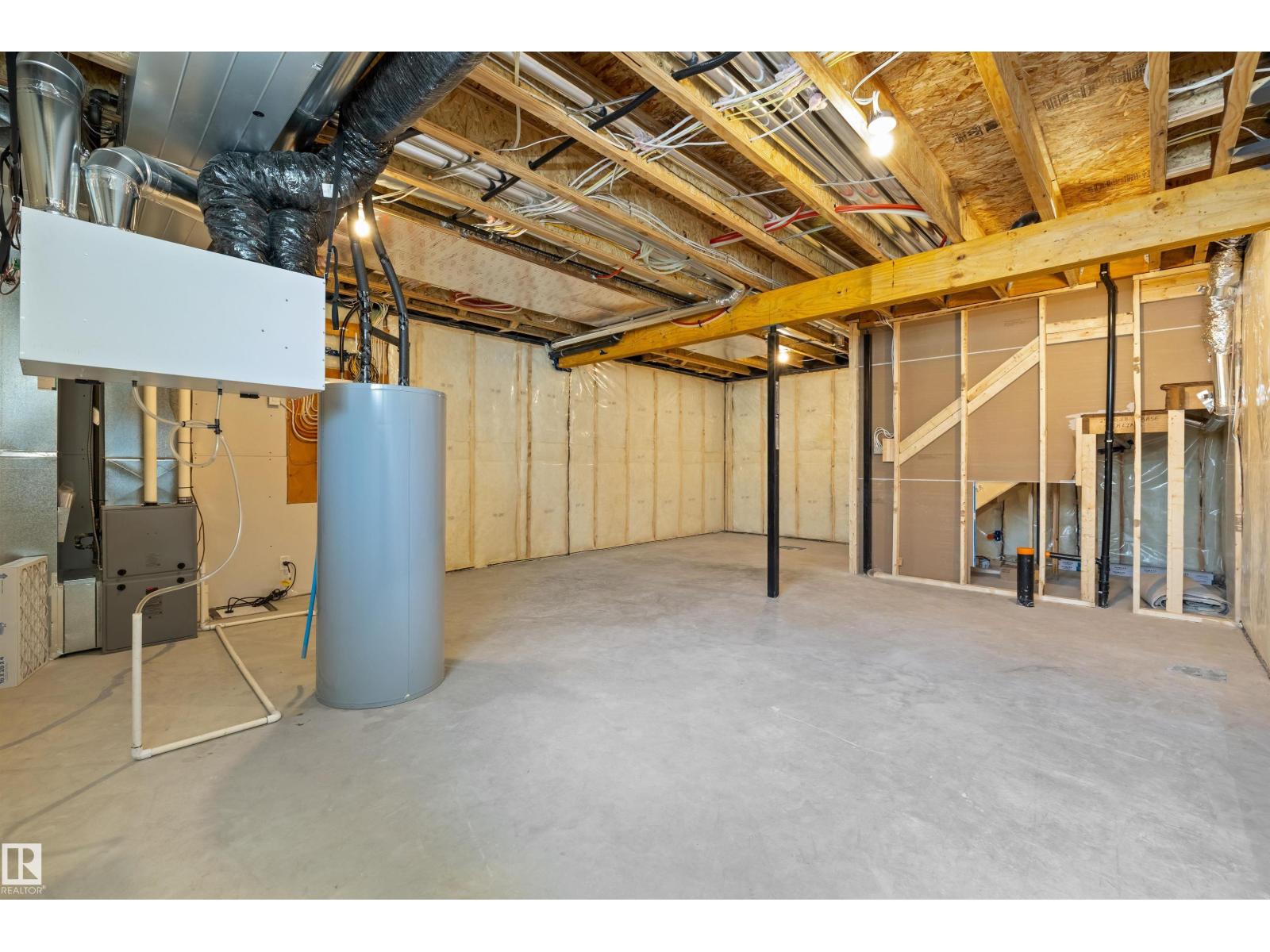 18923 28 AV NW - 41