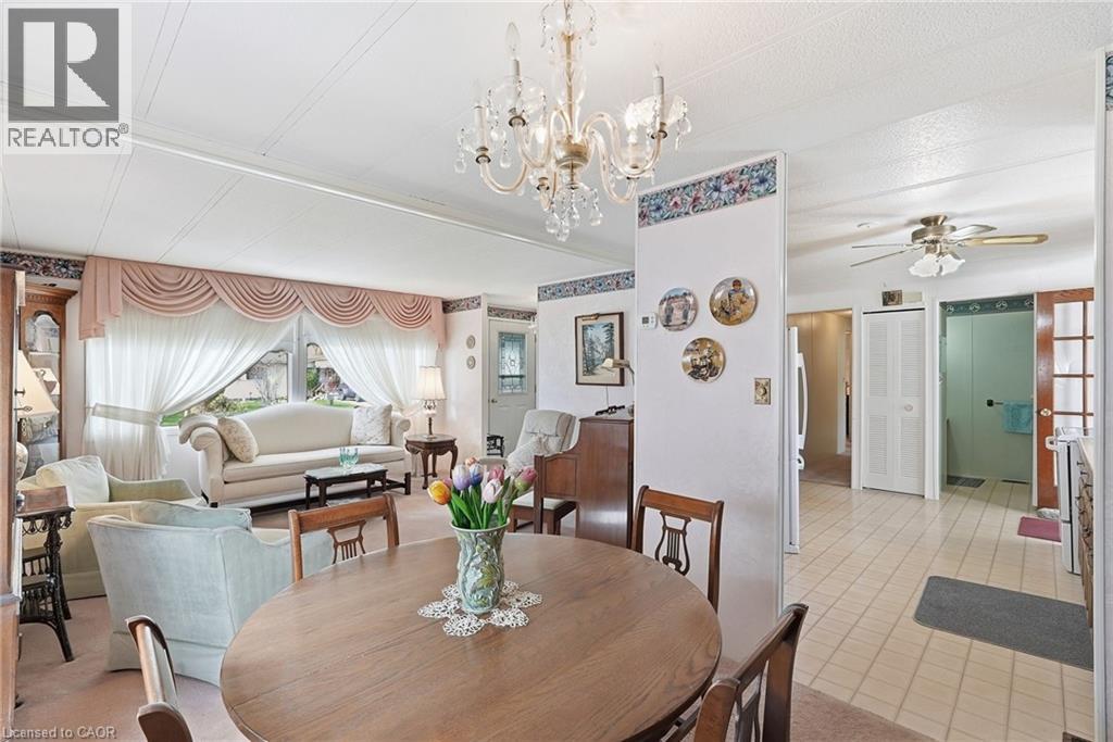 33 FAIRVIEW Crescent - 11