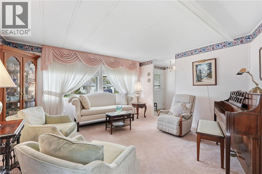 33 FAIRVIEW Crescent - 10