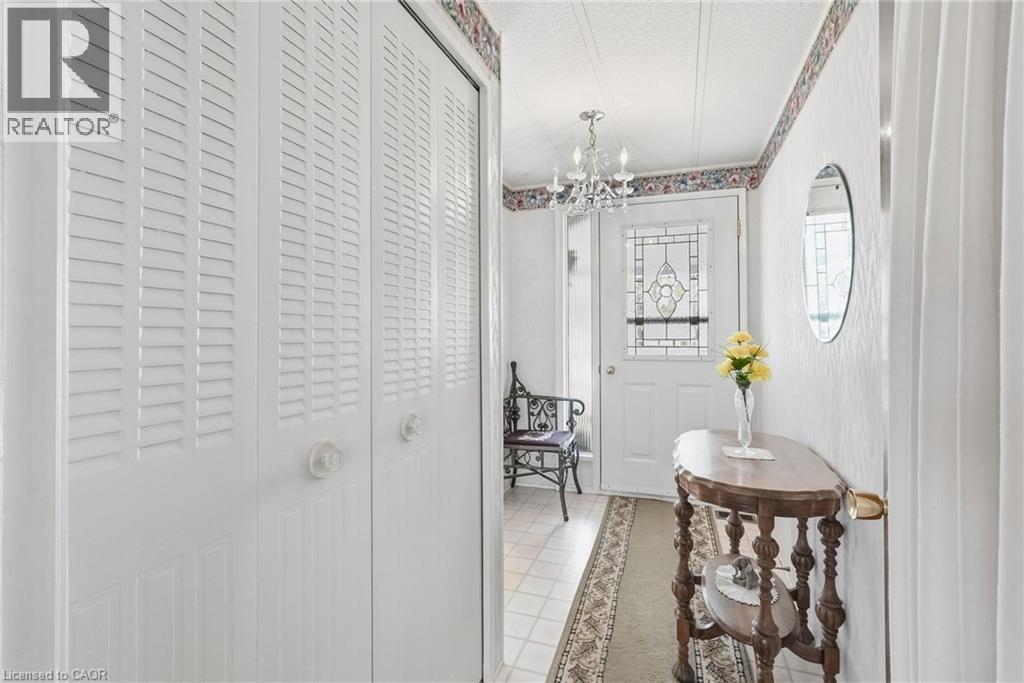 33 FAIRVIEW Crescent - 6