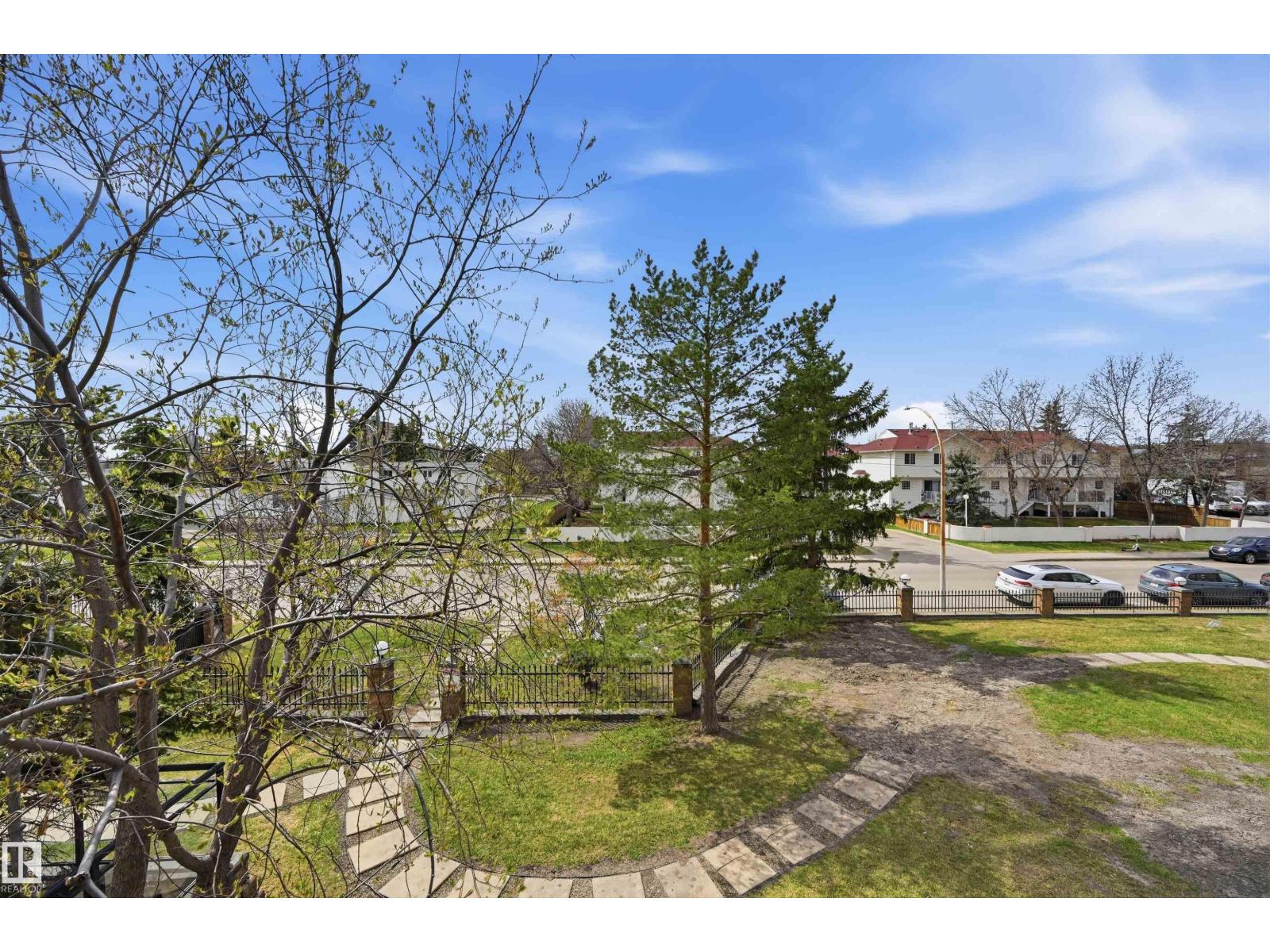 #248 4827 104A ST NW - 3