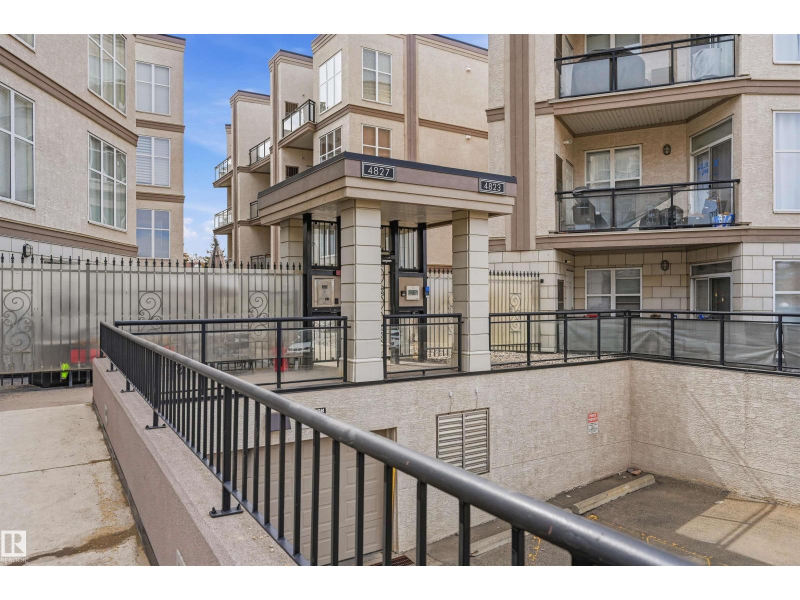 #248 4827 104A ST NW - 27