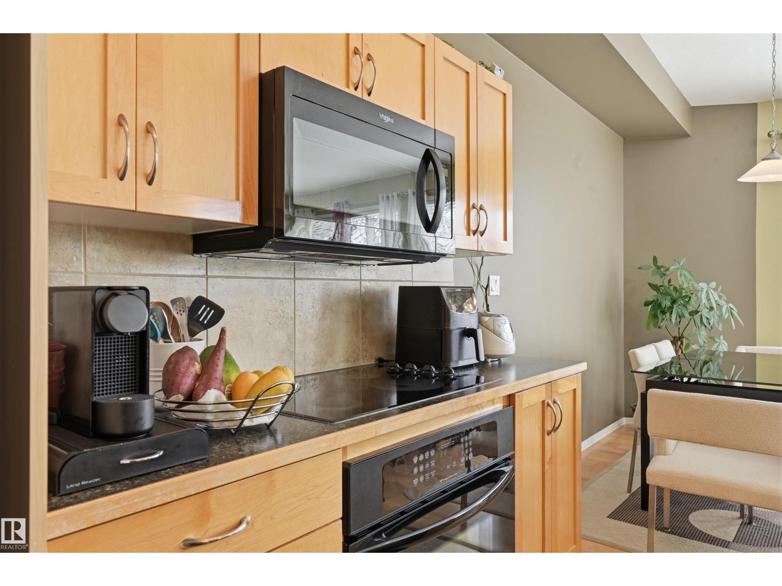 #248 4827 104A ST NW - 13