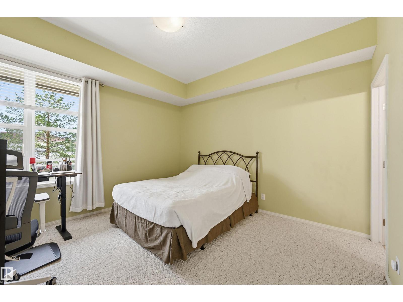 #248 4827 104A ST NW - 18