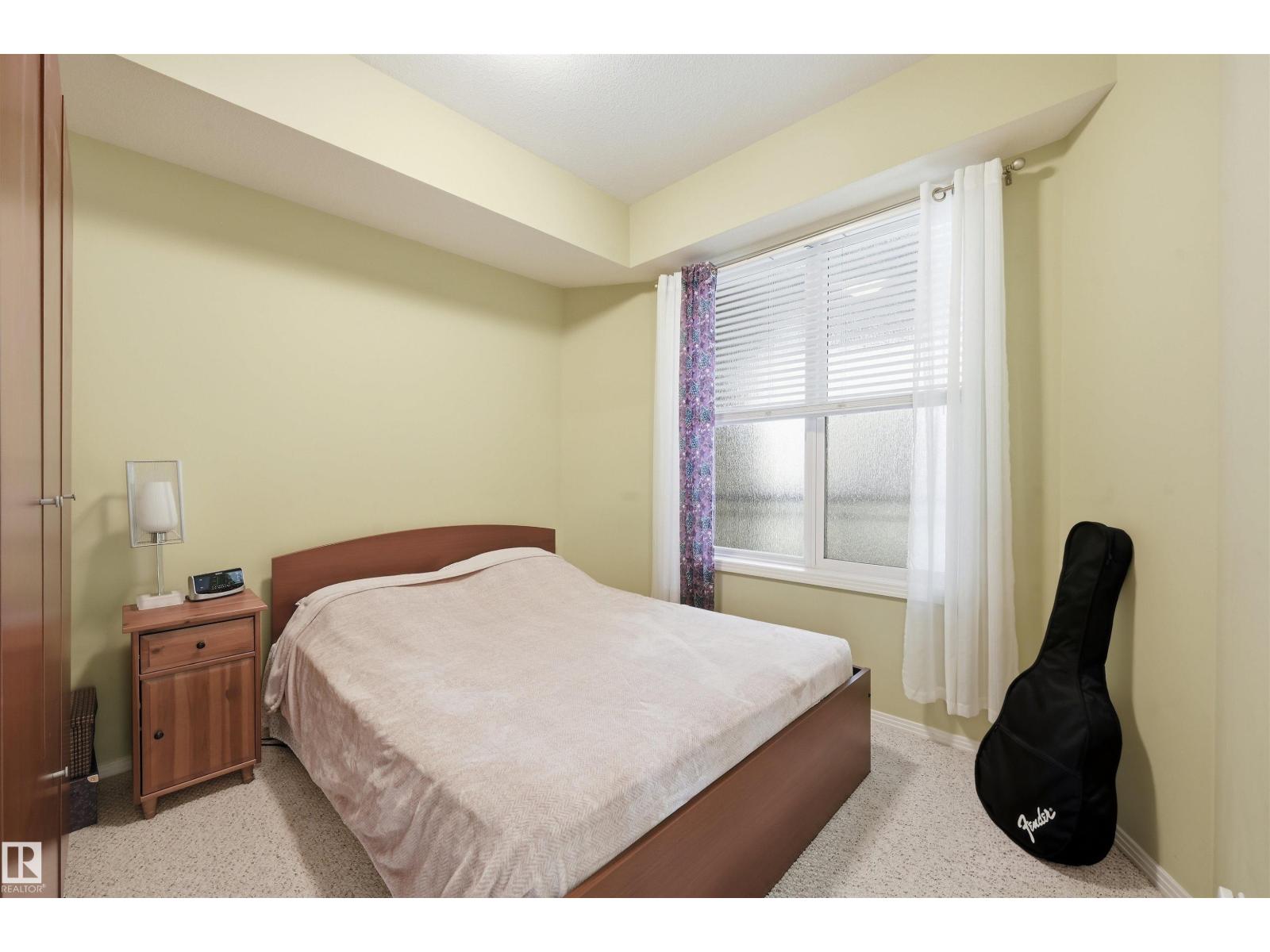 #248 4827 104A ST NW - 22