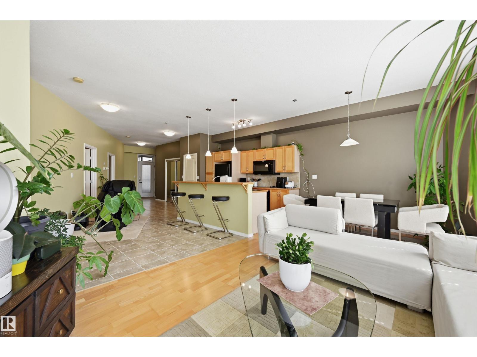 #248 4827 104A ST NW - 9