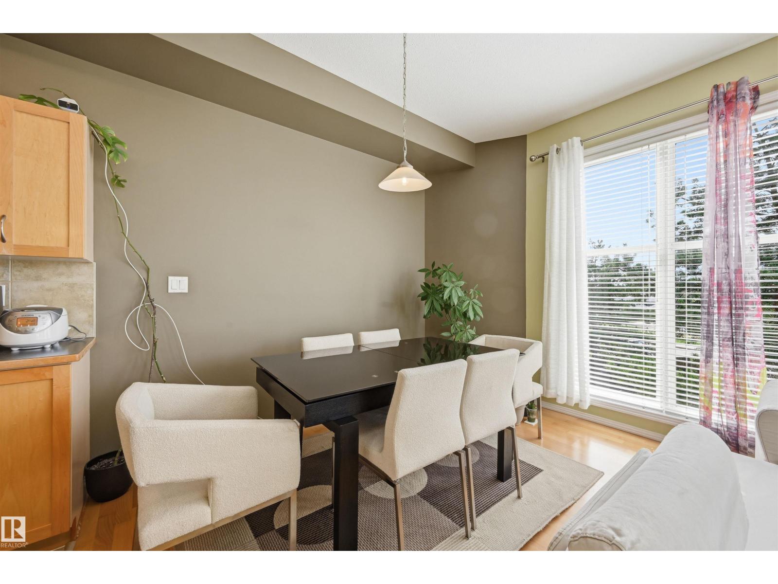 #248 4827 104A ST NW - 15