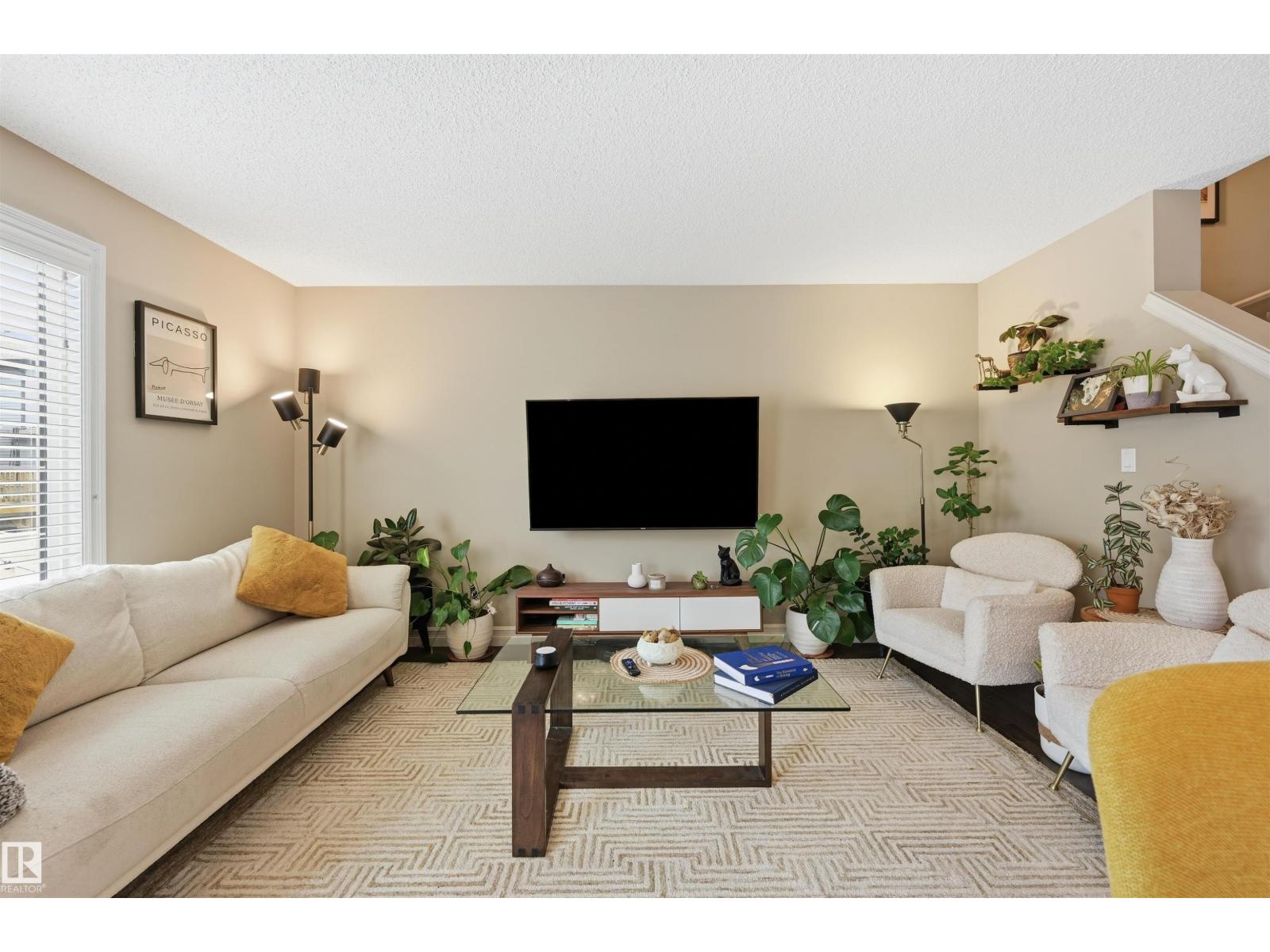 #11 5317 3 AV SW - 6