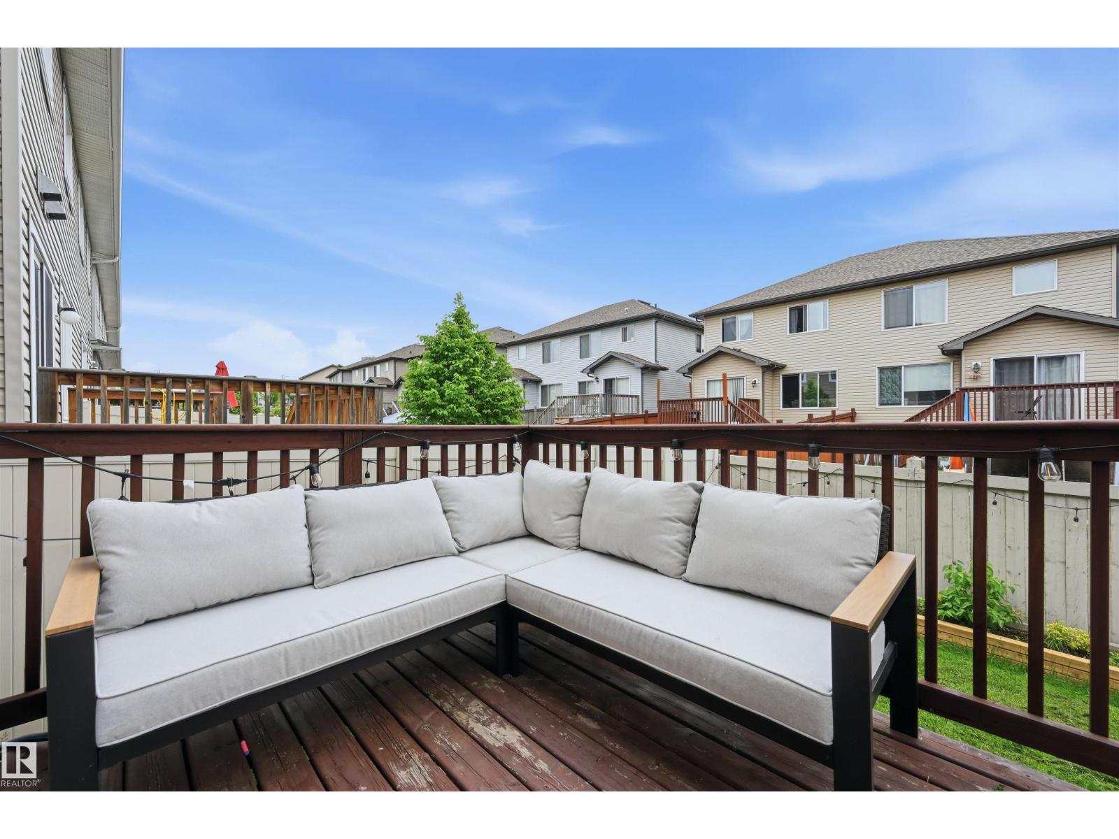 #11 5317 3 AV SW - 31