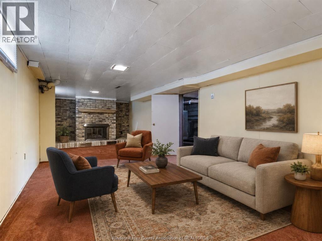 3800 ROSEMOUNT AVENUE - 11