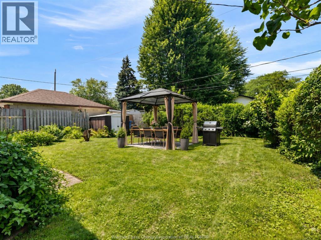 3800 ROSEMOUNT AVENUE - 20