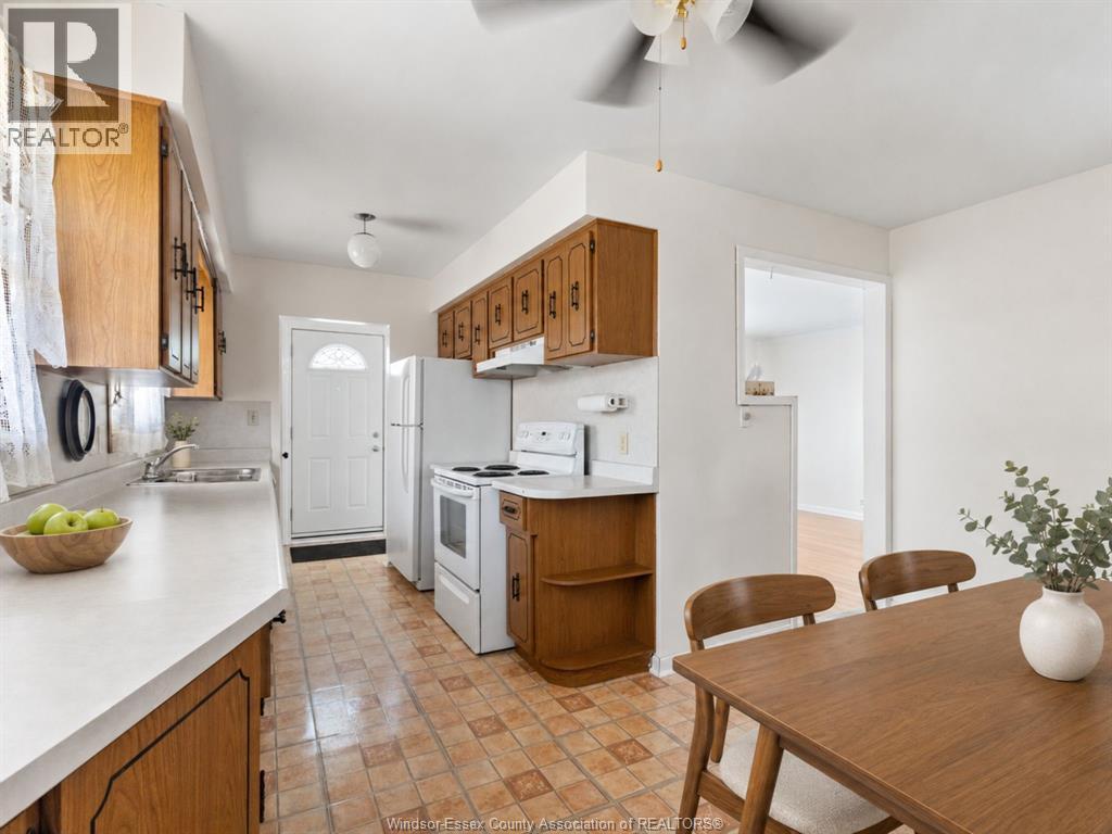3800 ROSEMOUNT AVENUE - 6