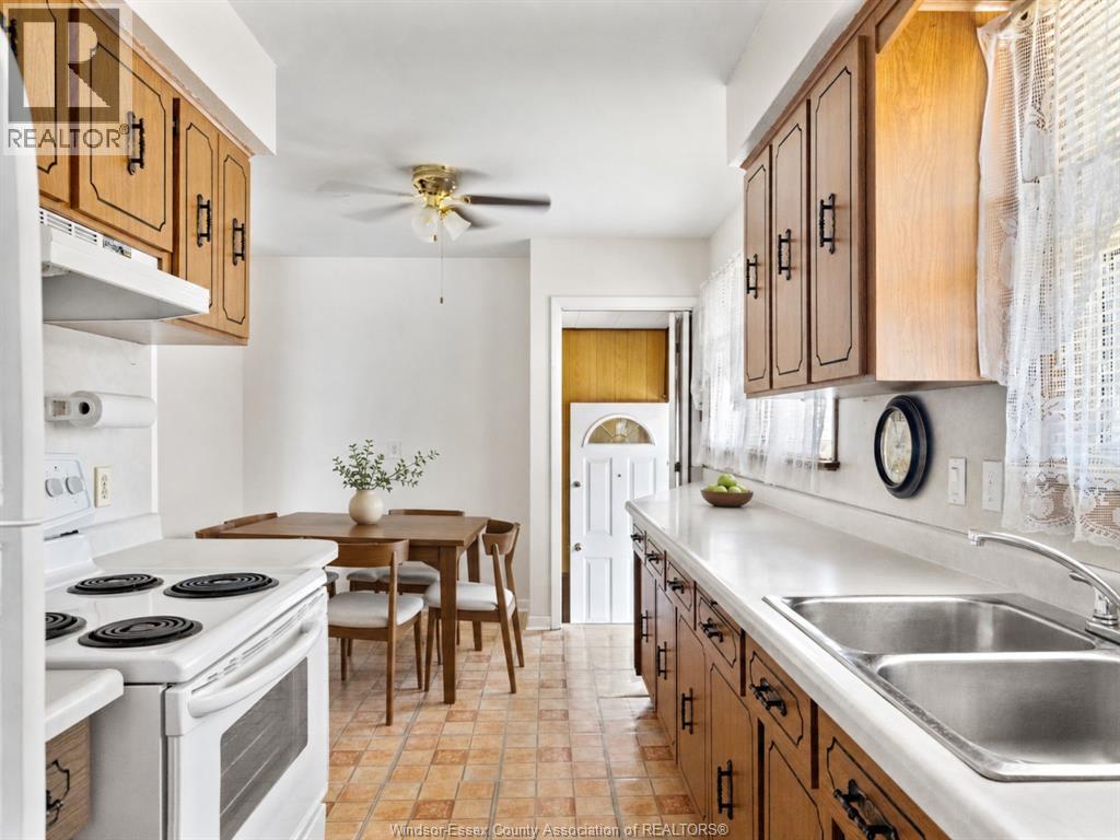 3800 ROSEMOUNT AVENUE - 7