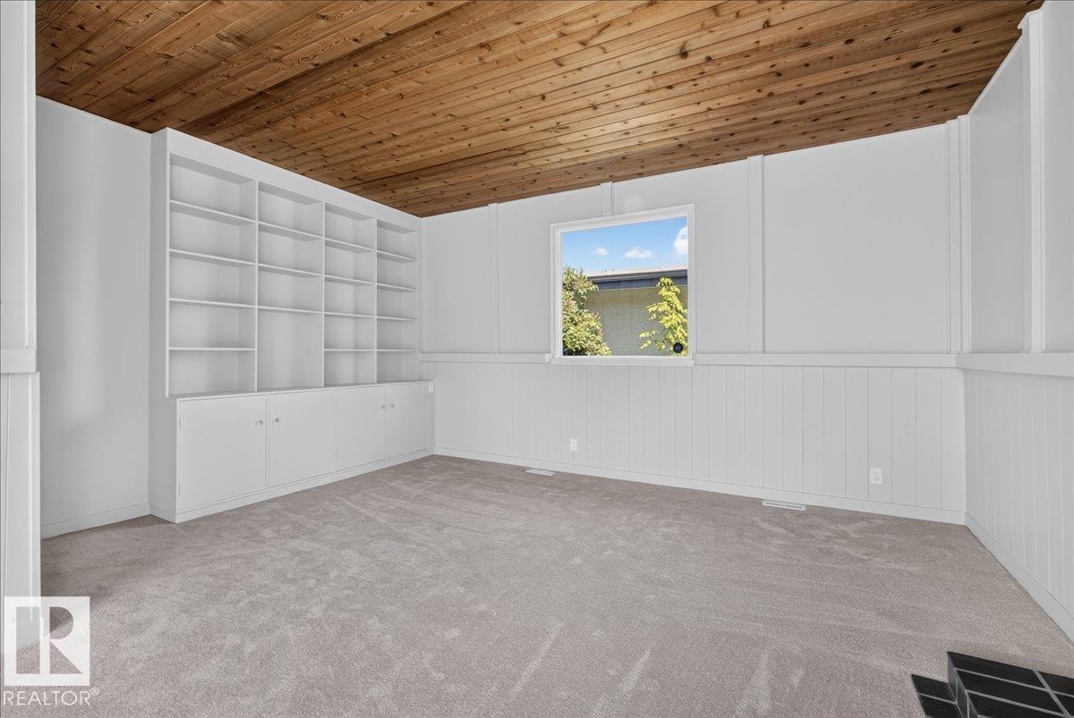 8515 56 ST NW - 32