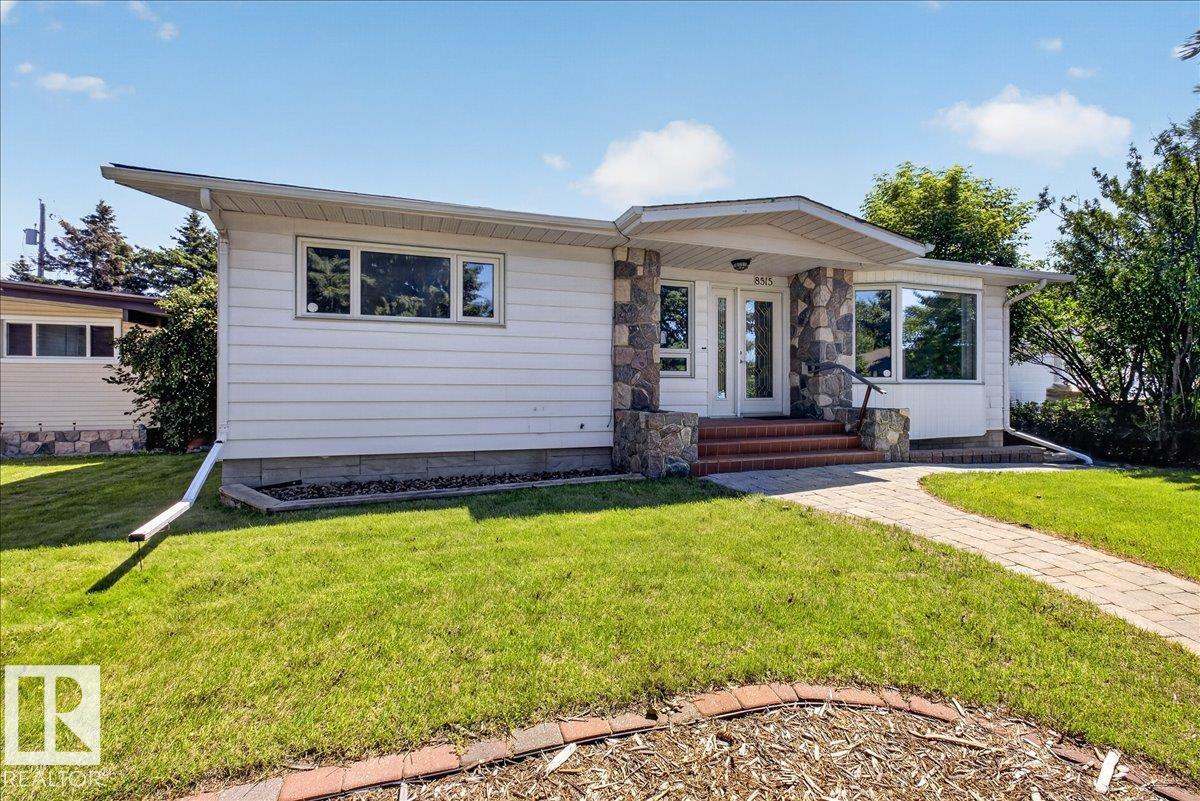 8515 56 ST NW - 3