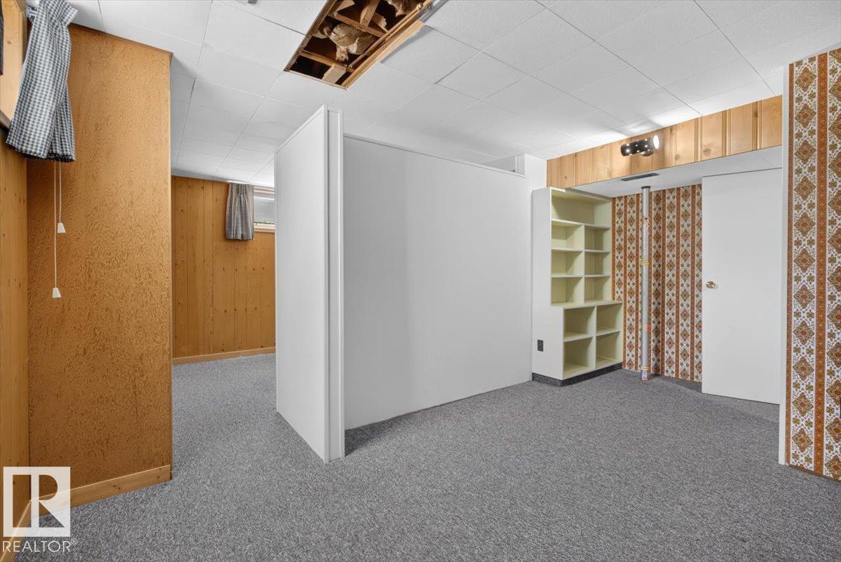 8515 56 ST NW - 39