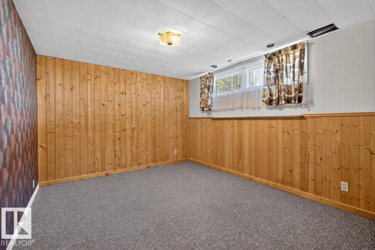 8515 56 ST NW - 44
