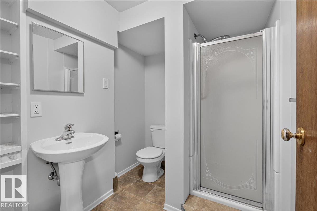 8515 56 ST NW - 47