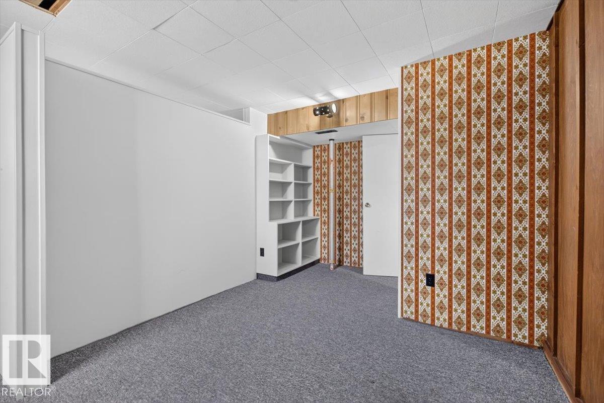 8515 56 ST NW - 40