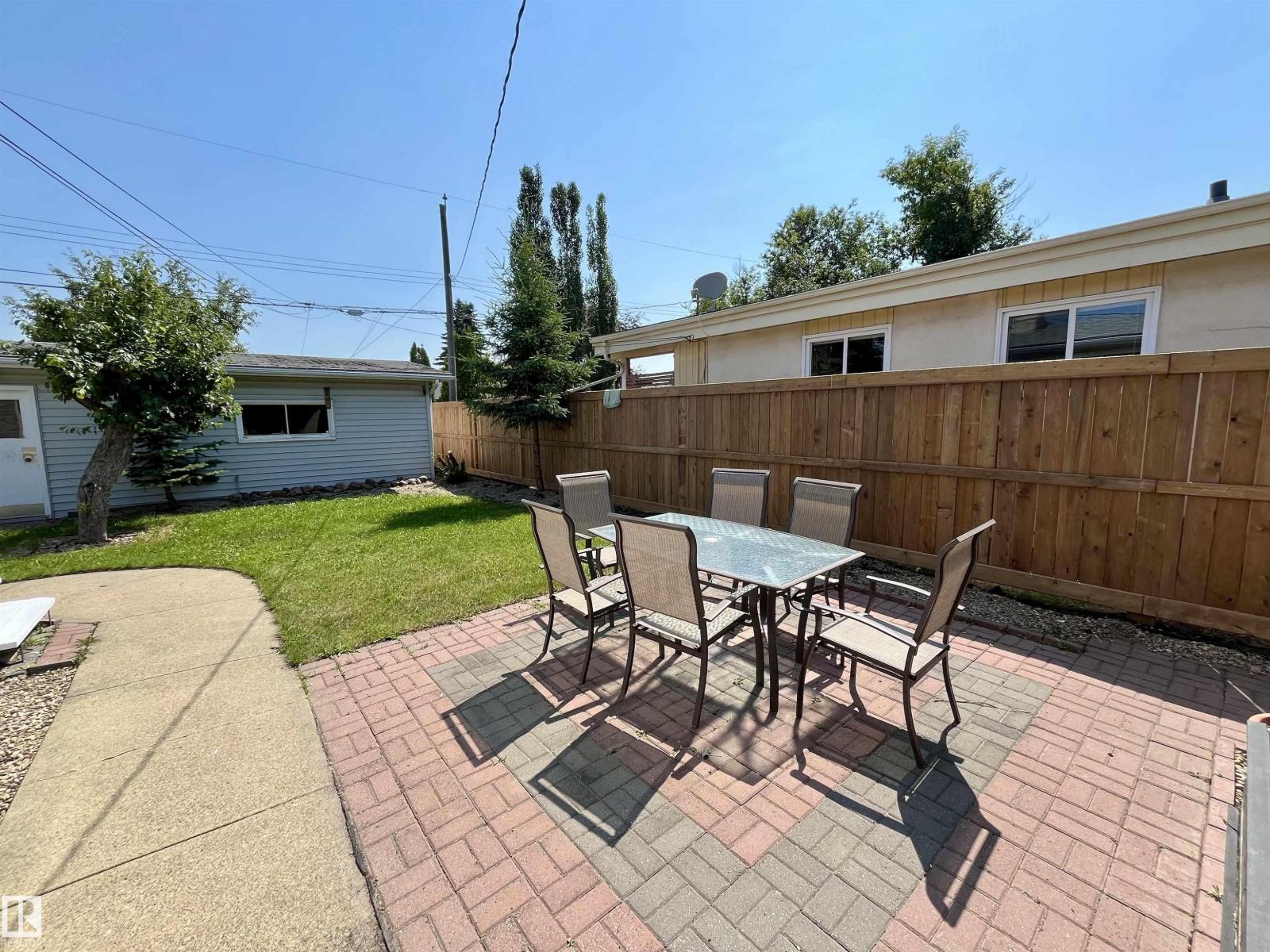 8515 56 ST NW - 55