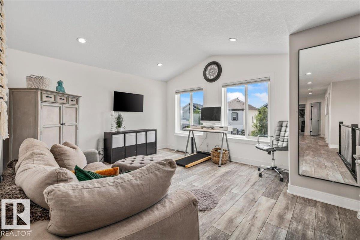 7613 SCHMID CR NW - 27
