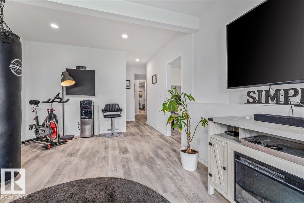 7613 SCHMID CR NW - 48