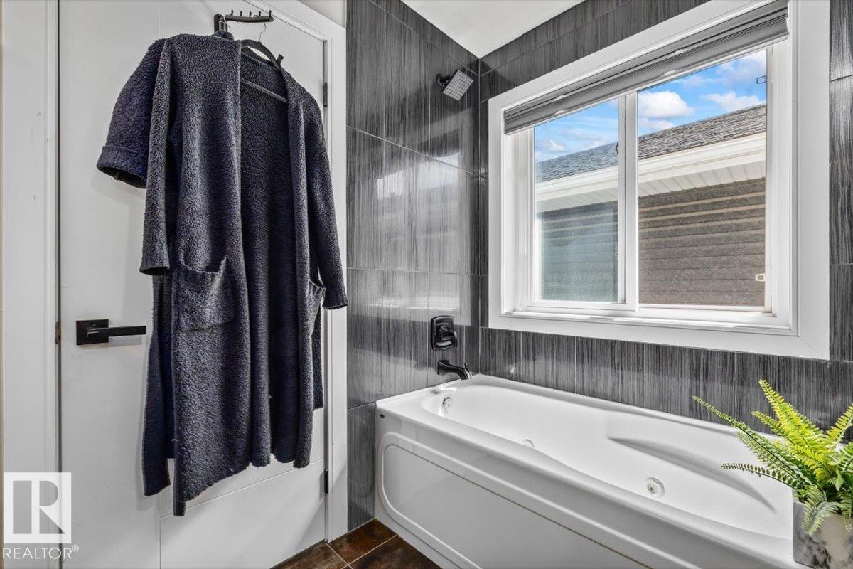 7613 SCHMID CR NW - 38