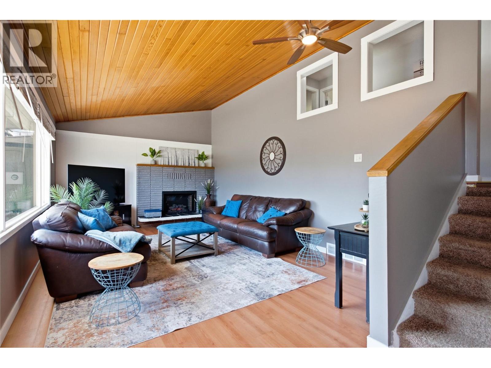826 LETHBRIDGE Avenue, Kamloops — photo 3
