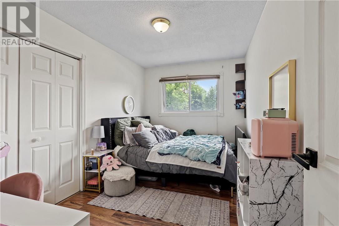 519 ST. JOSEPH Street - 22