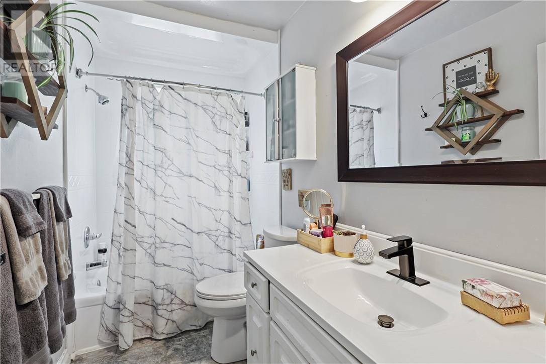 519 ST. JOSEPH Street - 30