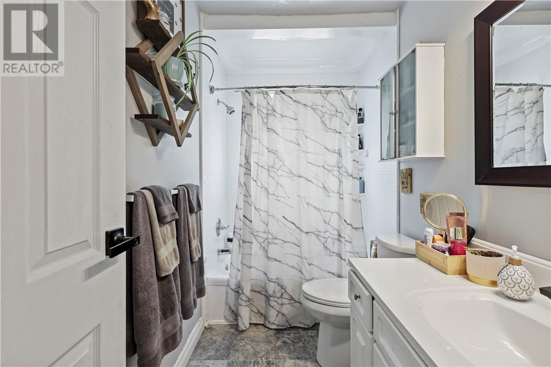 519 ST. JOSEPH Street - 31