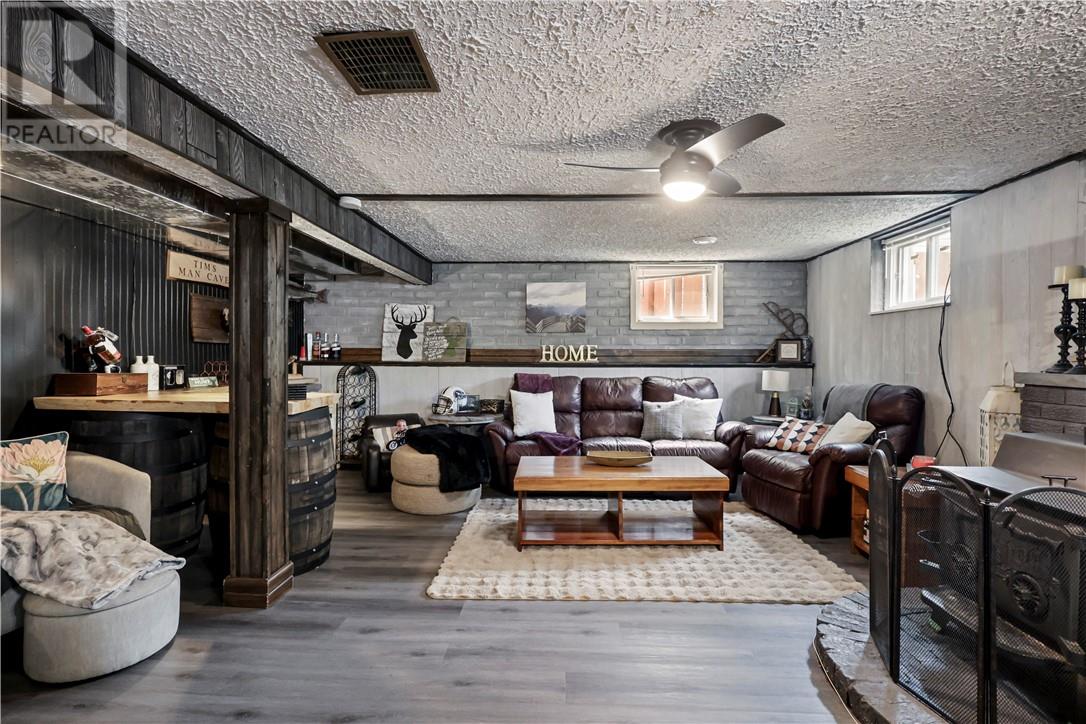 519 ST. JOSEPH Street - 33