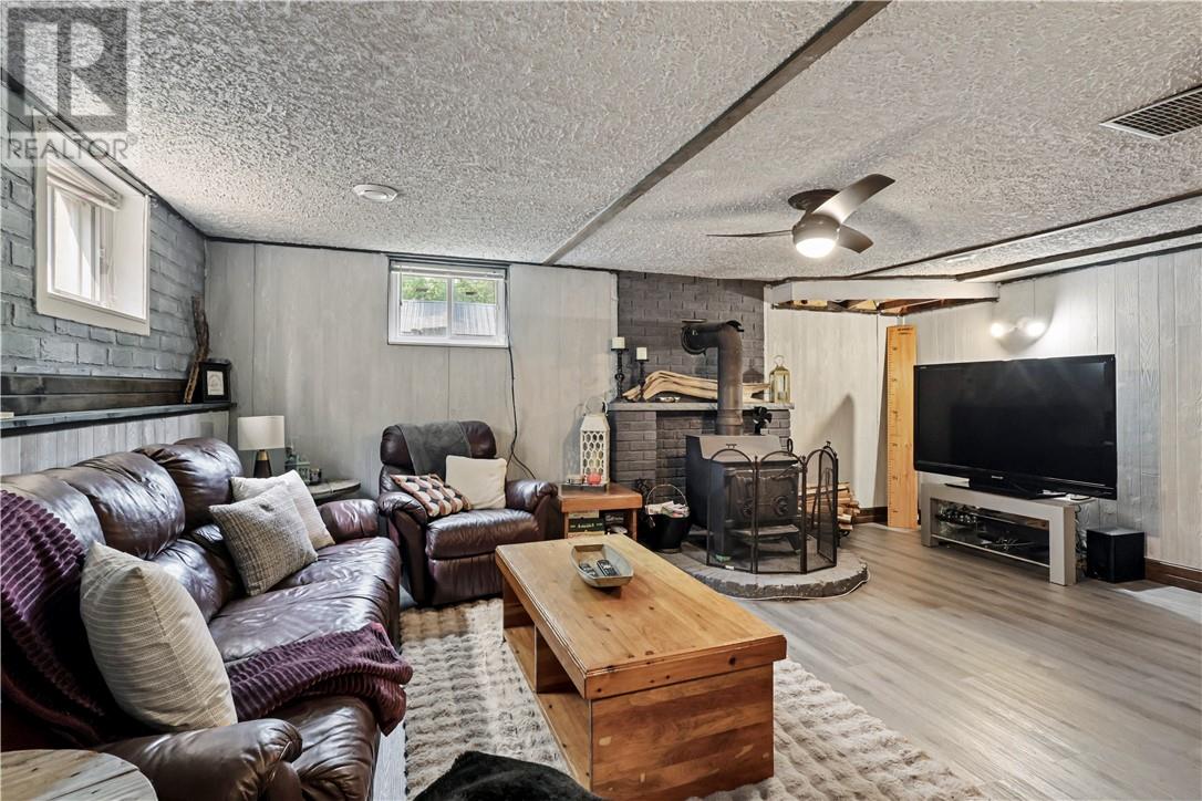519 ST. JOSEPH Street - 35