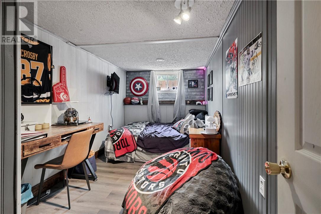 519 ST. JOSEPH Street - 37