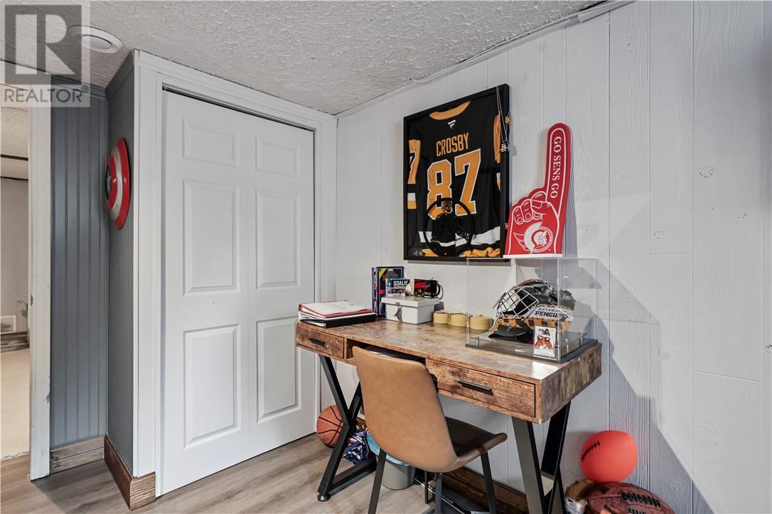 519 ST. JOSEPH Street - 38