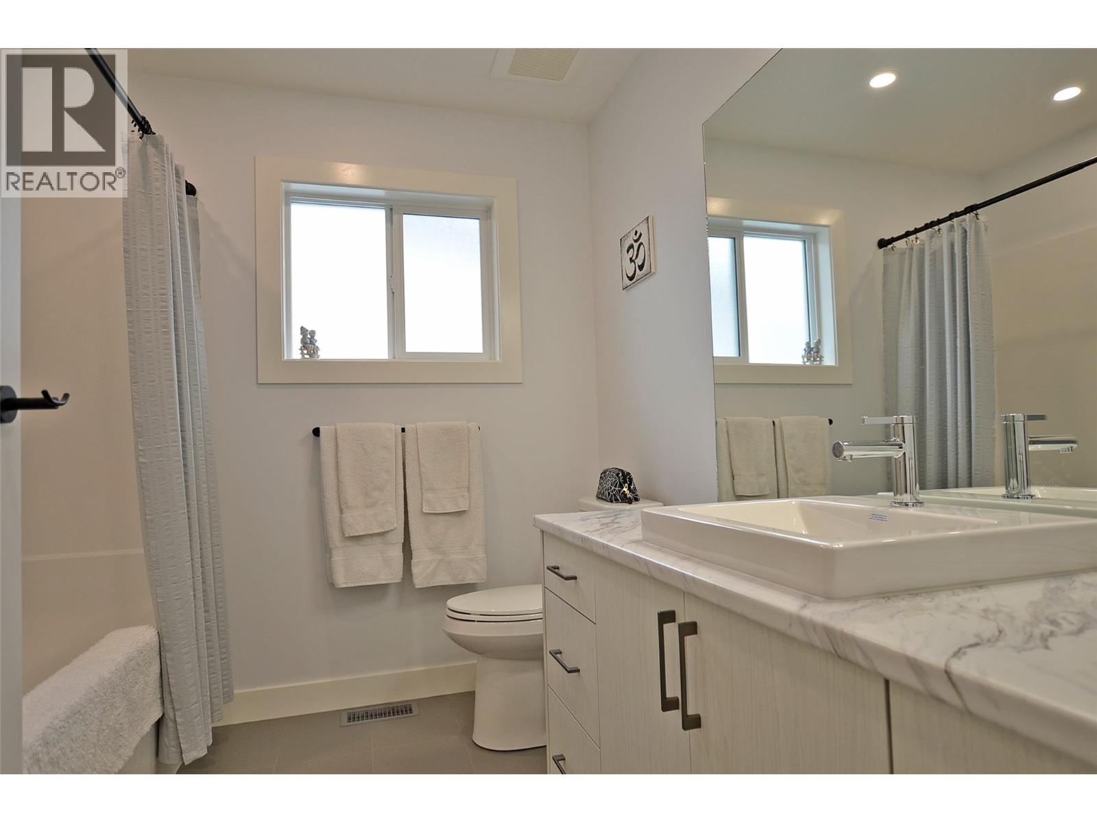 2744 Cedar Ridge Street - 31