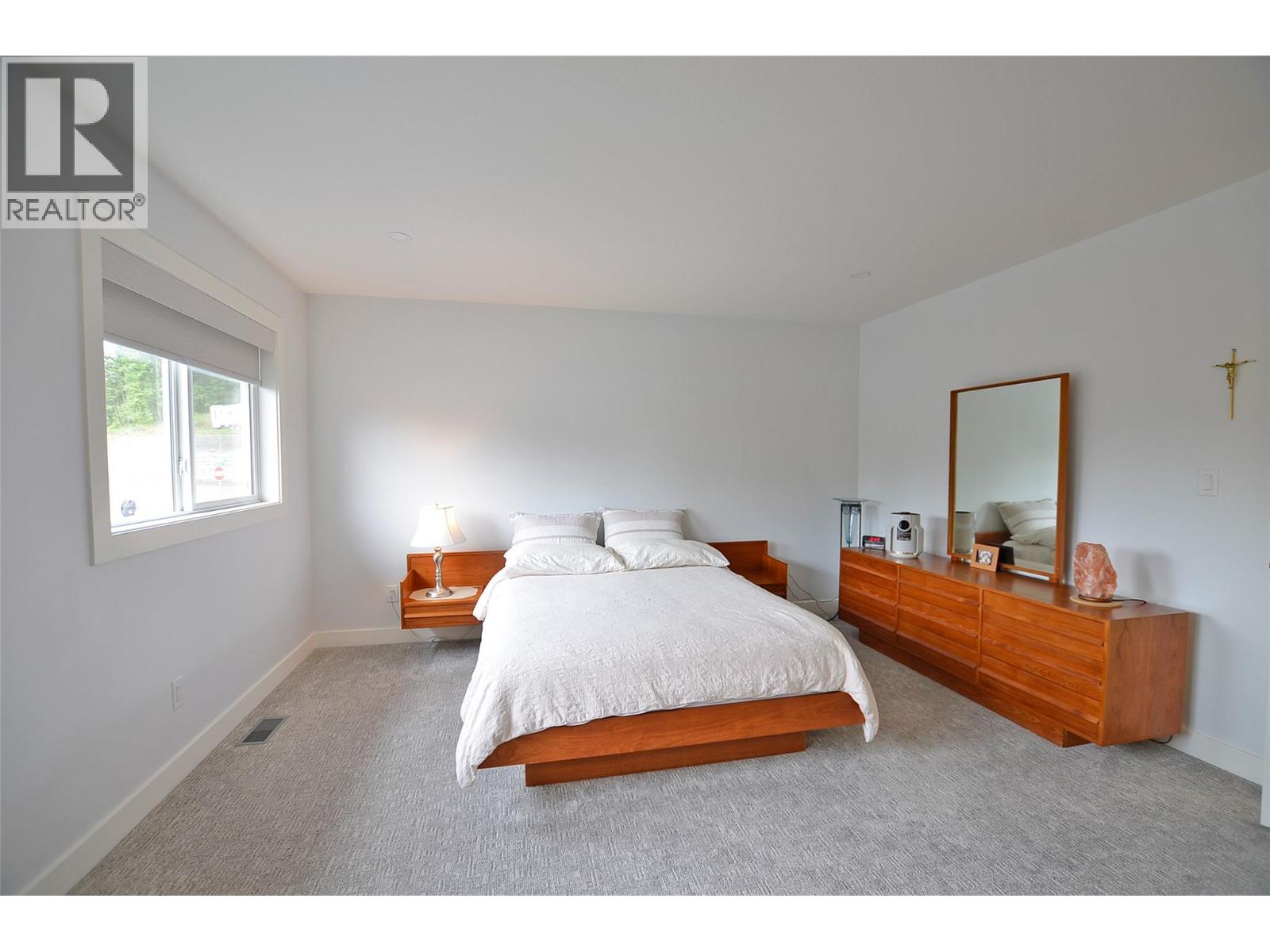 2744 Cedar Ridge Street - 34