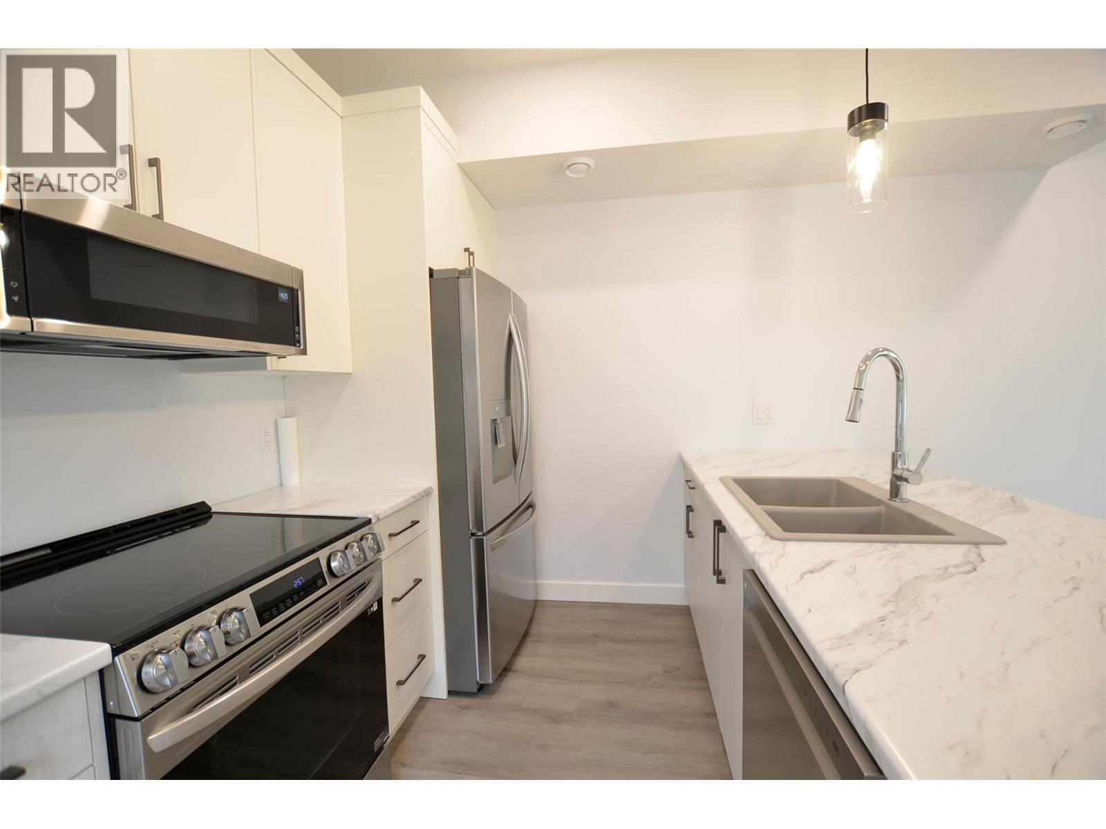 2744 Cedar Ridge Street - 42