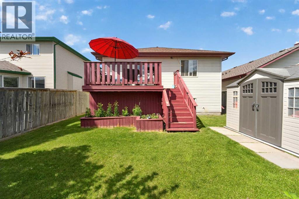 13 Canoe Close SW - 43