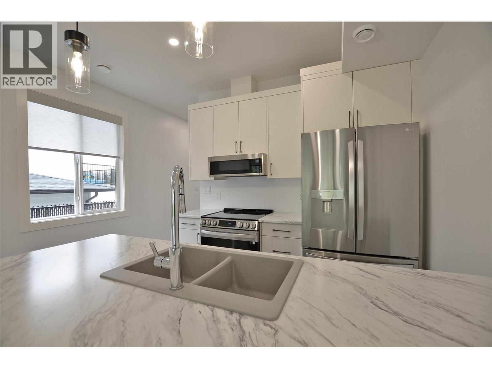 2744 Cedar Ridge Street - 43