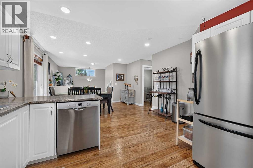 13 Canoe Close SW - 8