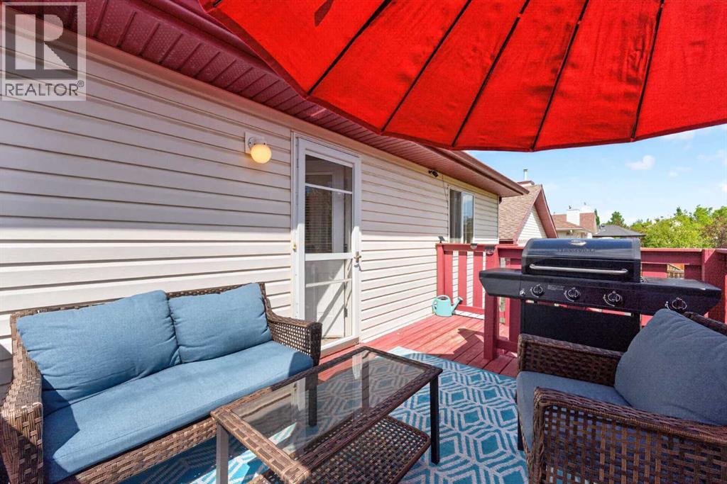 13 Canoe Close SW - 37