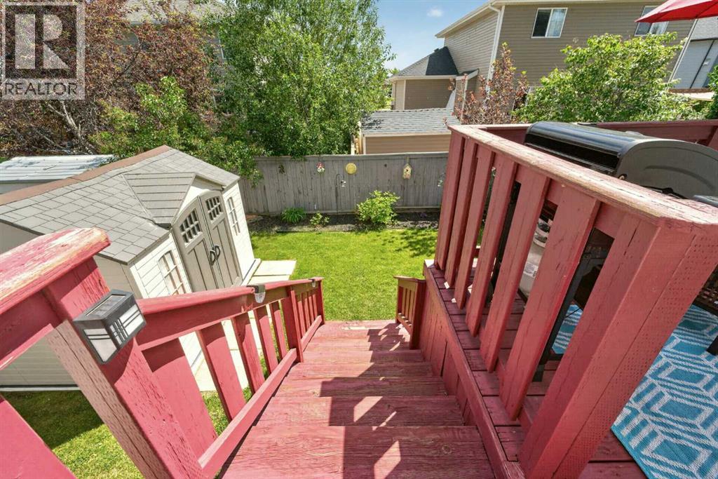 13 Canoe Close SW - 42