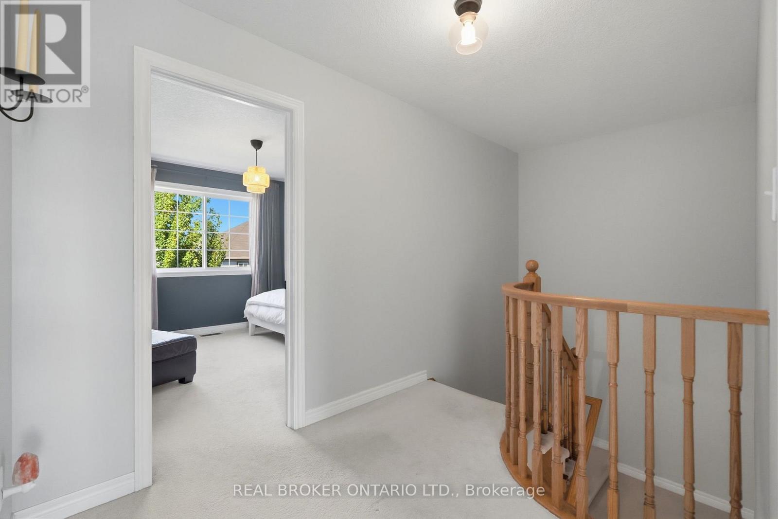 80 BOUSFIELD RISE - Image 21
