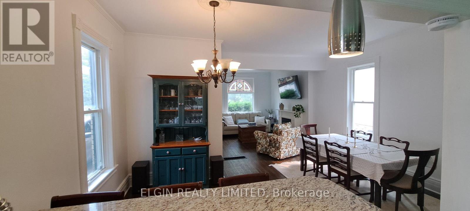 25 LOCUST STREET - 34