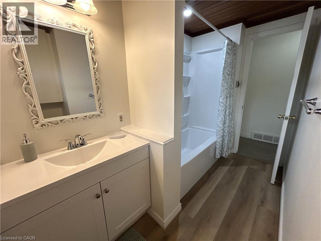 26 FRIARS Court - 13
