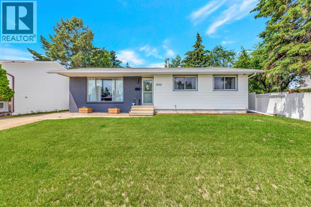3012 52 Avenue - 1
