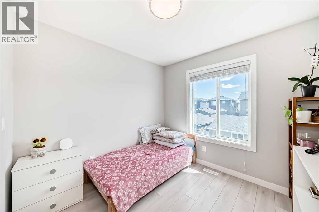 120 CHELSEA Drive - 27