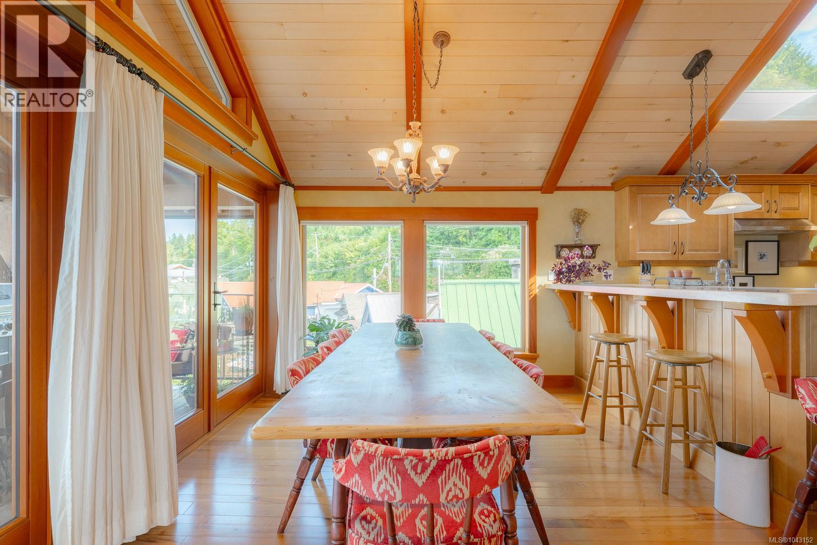 1781 Cowichan Bay Rd - 17